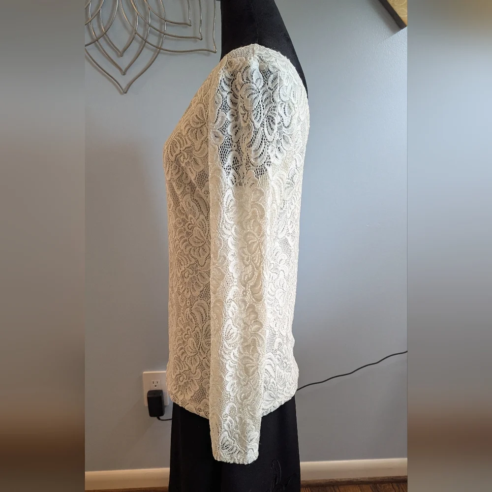 WHBM Long-Sleeve Reversible Ivory Lace Top (S) - Picture 2 of 8